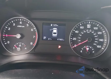 2019 Kia Forte Lxs z USA, uszkodzony, nr VIN 3KPF24AD4KE130998